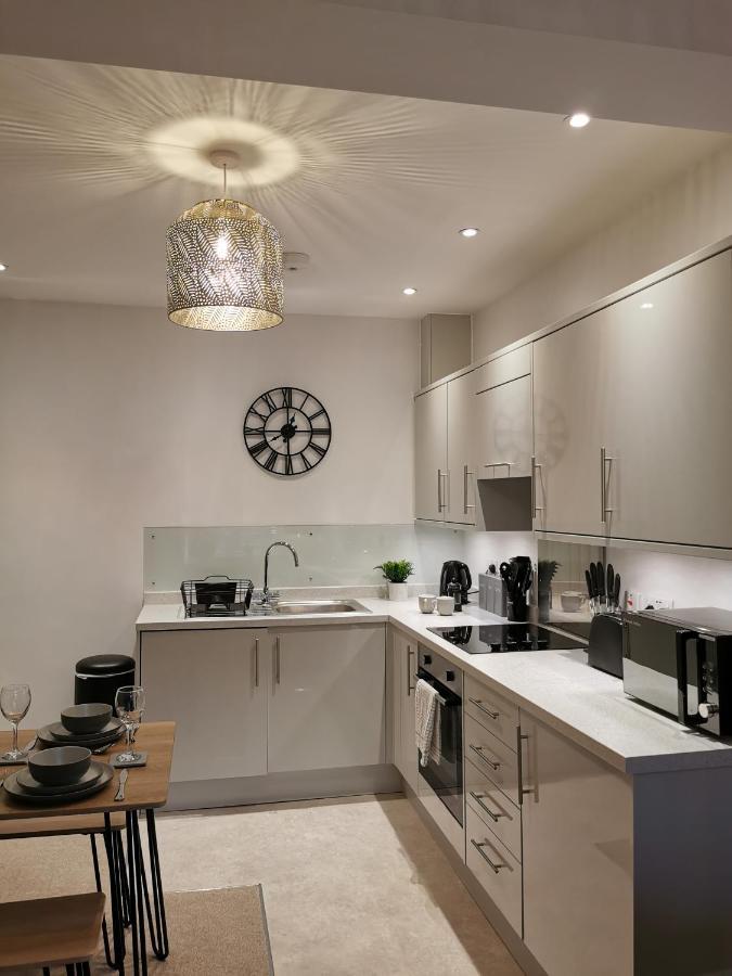 Axiom Apartment - Beautiful Stylish 2 Bed. Cheltenham Eksteriør bilde