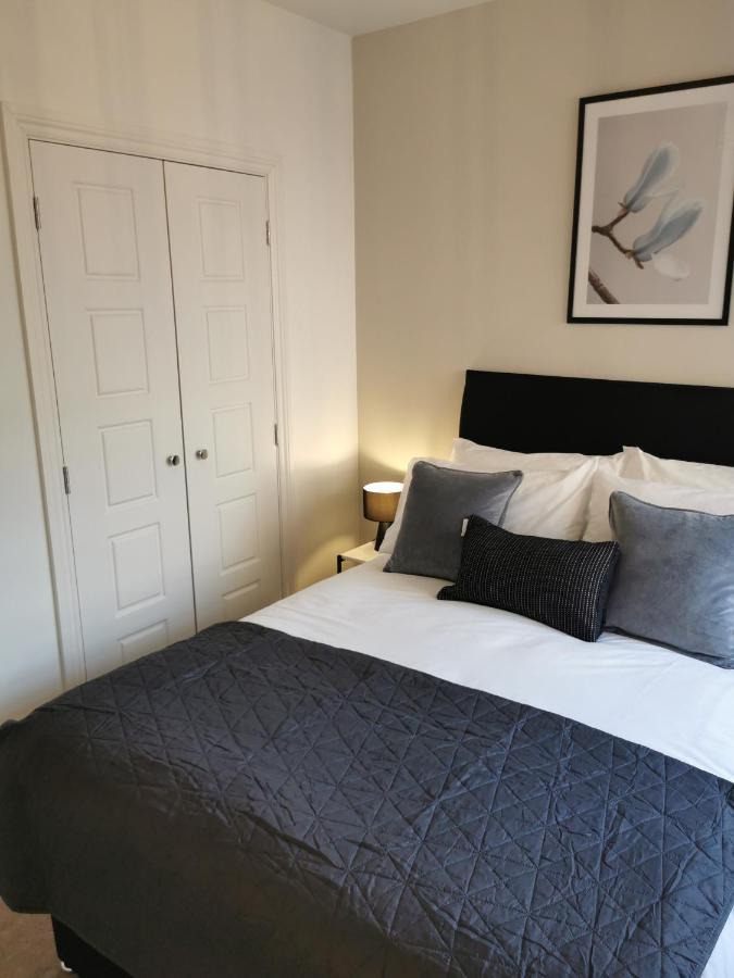 Axiom Apartment - Beautiful Stylish 2 Bed. Cheltenham Eksteriør bilde